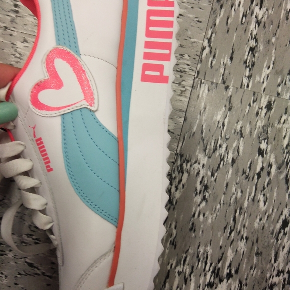 puma roma amor heart